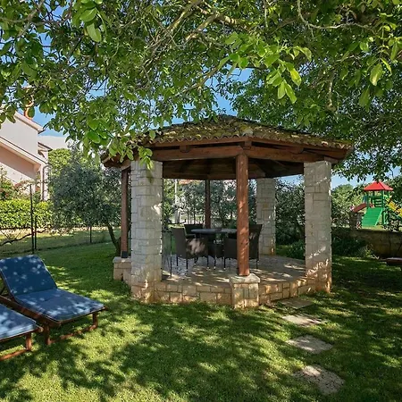 Studio Apartment Vrsar Exterior photo