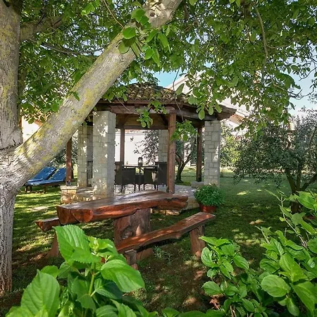 Studio Apartment Vrsar Exterior photo