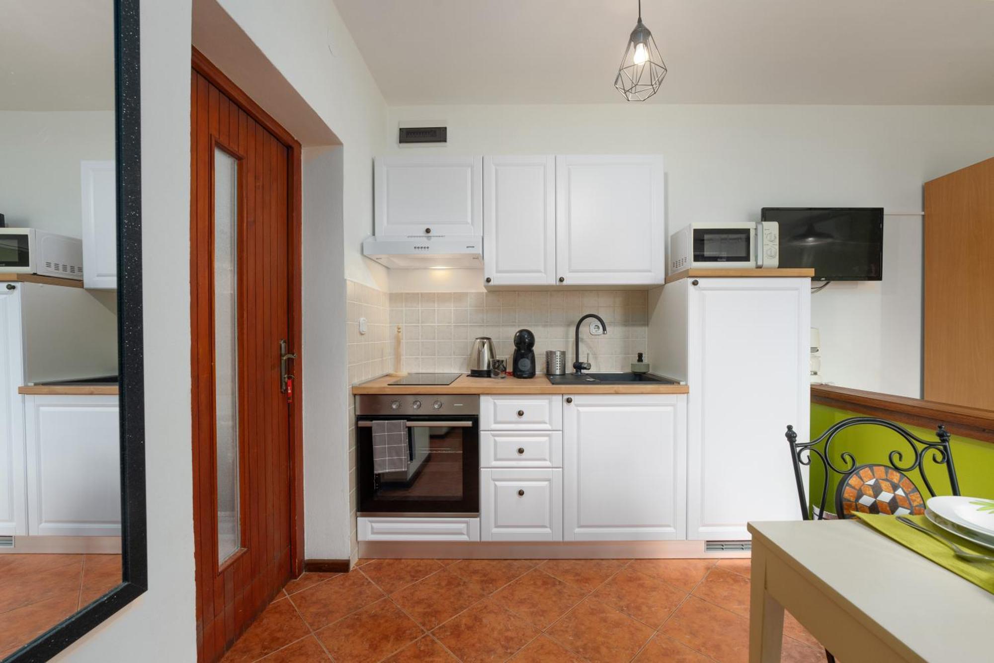 Studio Apartment